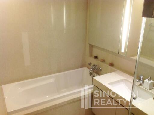 For RENT : Quattro by Sansiri / 1 Bedroom / 1 Bathrooms / 54 sqm / 40000 THB [5837057]