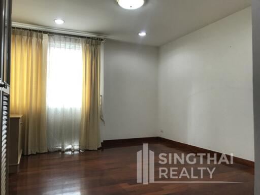 For RENT : Urbana Sukhumvit 15 / 2 Bedroom / 2 Bathrooms / 116 sqm / 40000 THB [6032376]