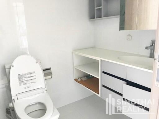 For RENT : HQ by Sansiri / 1 Bedroom / 1 Bathrooms / 45 sqm / 40000 THB [6278340]