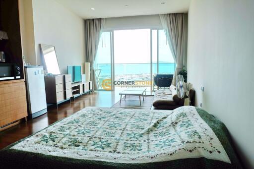 Studio bedroom Condo in Movenpick White Sand Beach Na Jomtien