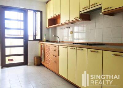 For RENT : Top View Tower / 3 Bedroom / 2 Bathrooms / 131 sqm / 40000 THB [6611754]