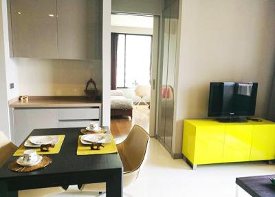 For RENT : M Silom / 1 Bedroom / 1 Bathrooms / 53 sqm / 40000 THB [6671240]