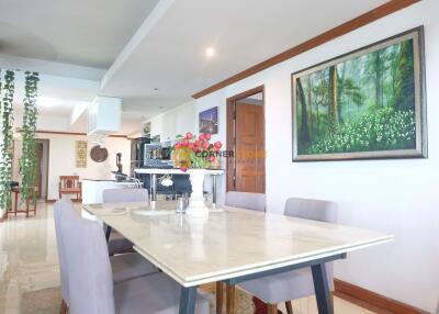 3 bedroom Condo in Grand View Condominium Na Jomtien