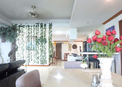 3 bedroom Condo in Grand View Condominium Na Jomtien