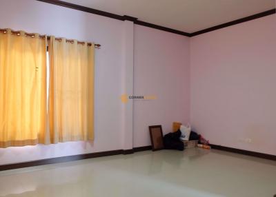 3 bedroom House in PMC Village 2 East Pattaya