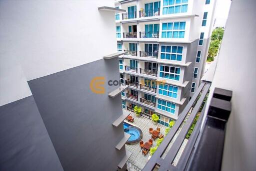 คอนโดนี้มี 1 ห้องนอน  อยู่ในโครงการ คอนโดมิเนียมชื่อ Avenue Residence  ตั้งอยู่ที่