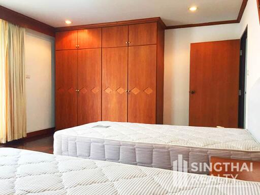 For RENT : Sahai Place / 3 Bedroom / 3 Bathrooms / 251 sqm / 40000 THB [7295948]