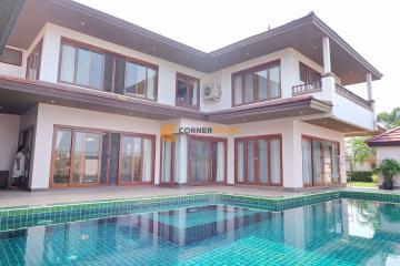 5 bedroom House on Phoenix Gold Golf Course