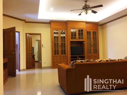 For RENT : El Patio / 2 Bedroom / 3 Bathrooms / 171 sqm / 40000 THB [7487531]