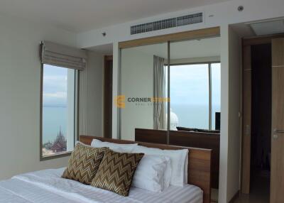 คอนโดนี้มี 2 ห้องนอน  อยู่ในโครงการ คอนโดมิเนียมชื่อ The Riviera Wong Amat Beach 