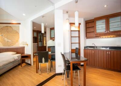 Hillside 4 Studio Room: Fully Furnished, Prime Location near Nimmanhaeminda Road