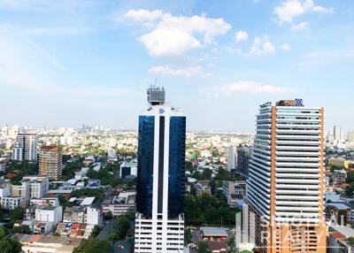 For RENT : Top View Tower / 3 Bedroom / 2 Bathrooms / 141 sqm / 40000 THB [8229726]