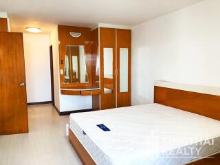 For RENT : Top View Tower / 3 Bedroom / 2 Bathrooms / 141 sqm / 40000 THB [8229726]