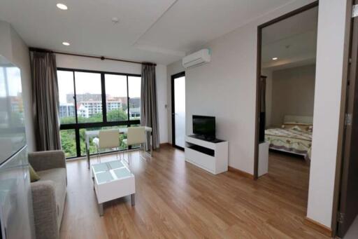 Spacious condo to rent at The Nimman by Palm Springs