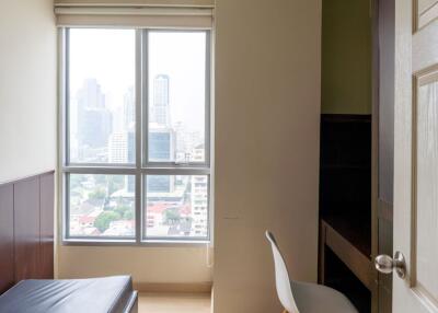 For RENT : Life @ Sathorn 10 / 2 Bedroom / 2 Bathrooms / 65 sqm / 35000 THB [8419496]