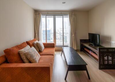 For RENT : Life @ Sathorn 10 / 2 Bedroom / 2 Bathrooms / 65 sqm / 35000 THB [8419496]