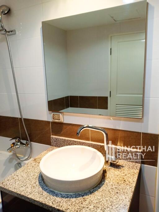 For RENT : Serene Place Sukhumvit 24 / 2 Bedroom / 2 Bathrooms / 81 sqm / 40000 THB [8548394]