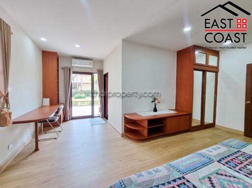 Boss Village House for sale in East Pattaya, Pattaya. SH14349