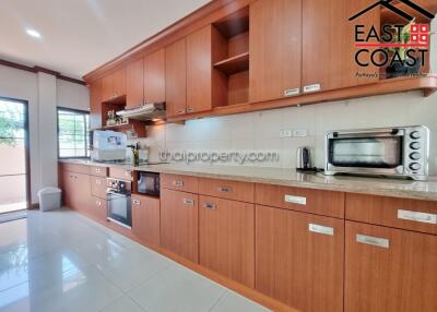 Boss Village House for sale in East Pattaya, Pattaya. SH14349