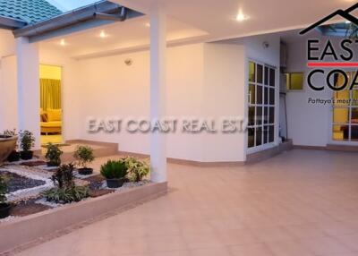 Country Club Villa House for rent in East Pattaya, Pattaya. RH12297