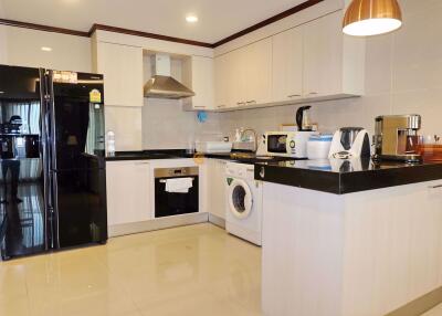 2 bedroom Condo in Prime Suites Pattaya