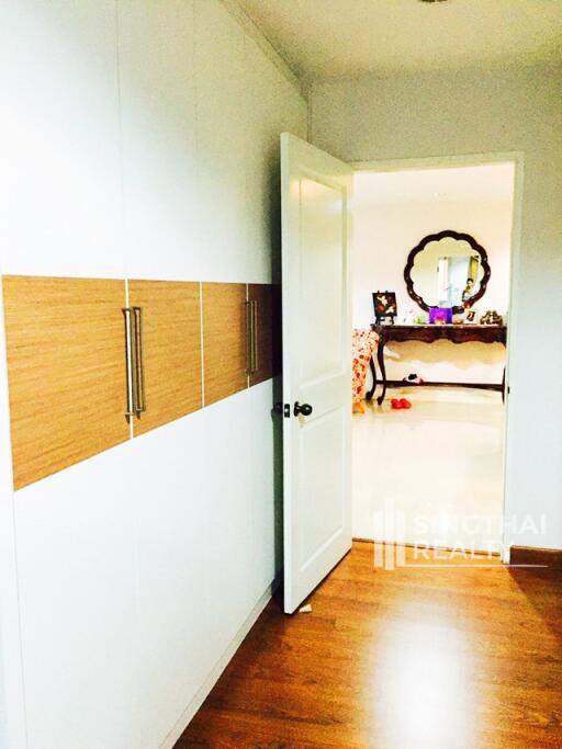 For RENT : Serene Place Sukhumvit 24 / 2 Bedroom / 2 Bathrooms / 111 sqm / 40000 THB [9965799]