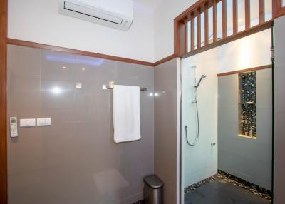 Stunning townhouse for sale CLOSE to Nimman