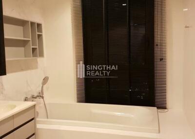 For RENT : HQ by Sansiri / 2 Bedroom / 2 Bathrooms / 78 sqm / 40000 THB [R10245]