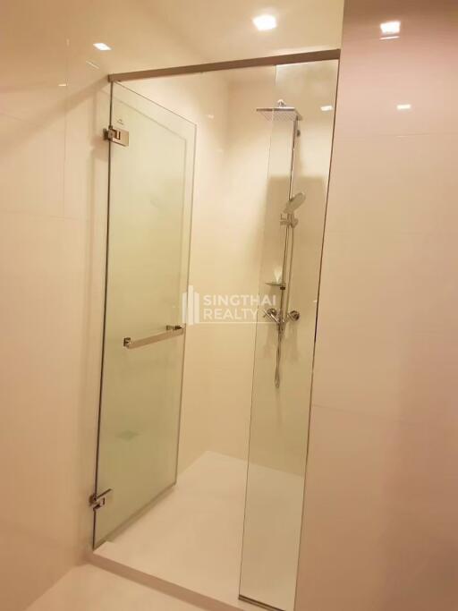 For RENT : HQ by Sansiri / 2 Bedroom / 2 Bathrooms / 78 sqm / 40000 THB [R10245]
