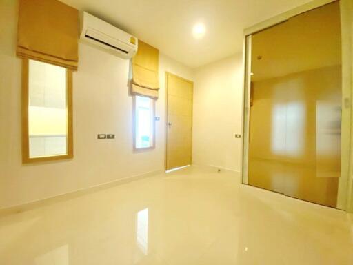 Condominium for sale Na Jomtien