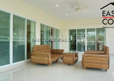 SP5 Village House for rent in East Pattaya, Pattaya. RH11228