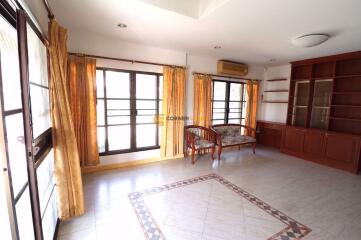 4 bedroom House in Central Park 4 East Pattaya