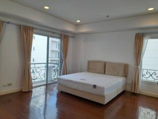 For RENT : La Vie En Rose Place / 2 Bedroom / 2 Bathrooms / 96 sqm / 40000 THB [R10824]