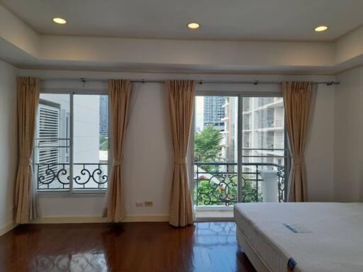 For RENT : La Vie En Rose Place / 2 Bedroom / 2 Bathrooms / 96 sqm / 40000 THB [R10824]