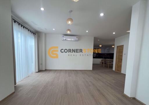 6 bedroom House in View Point Jomtien