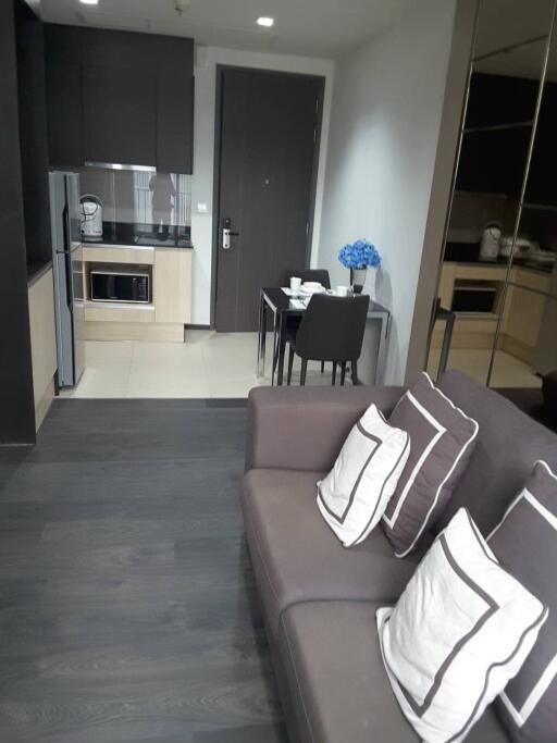 For RENT : Edge Sukhumvit 23 / 1 Bedroom / 1 Bathrooms / 44 sqm / 40000 THB [R11116]