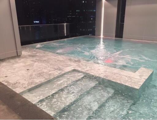 For RENT : Edge Sukhumvit 23 / 1 Bedroom / 1 Bathrooms / 44 sqm / 40000 THB [R11116]