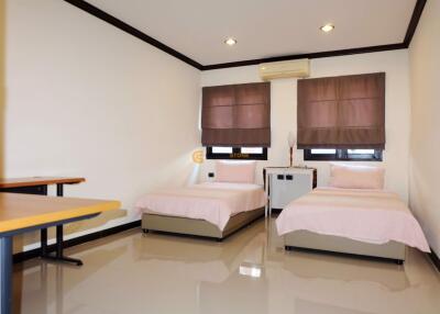 บ้านหลังนี้มี 3 ห้องนอน  อยู่ในโครงการชื่อ Baan Balina 1  ตั้งอยู่ที่ นา จอมเทียน