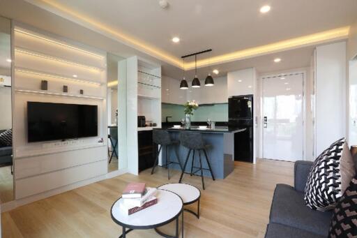 For RENT : Via Botani / 1 Bedroom / 1 Bathrooms / 47 sqm / 40000 THB [R11402]