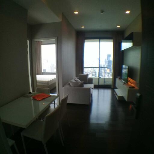 For RENT : Q Asoke / 2 Bedroom / 1 Bathrooms / 45 sqm / 40000 THB [R11557]