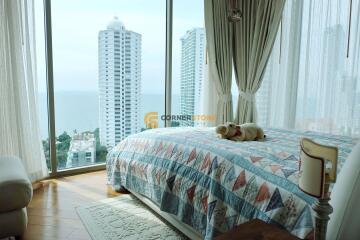 2 bedroom Condo in The Riviera Wong Amat Beach Wongamat