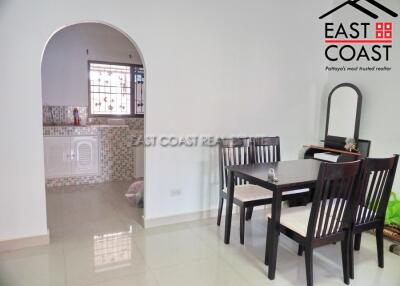 Royal View Village House for rent in East Pattaya, Pattaya. RH10322