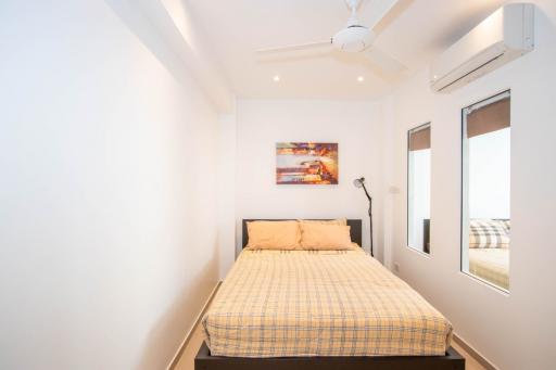 Modern refurbished 2 bed condo at Srithana 1