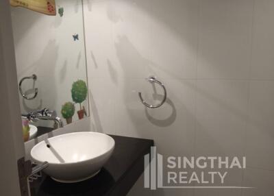 For RENT : Urbana Sukhumvit 15 / 2 Bedroom / 2 Bathrooms / 141 sqm / 42000 THB [5431583]