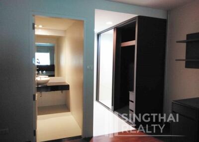 For RENT : Urbana Sukhumvit 15 / 2 Bedroom / 2 Bathrooms / 141 sqm / 42000 THB [5431583]