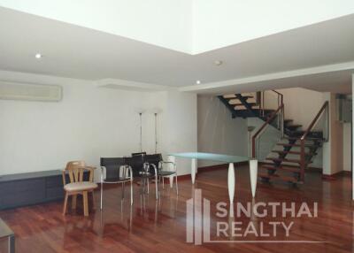 For RENT : Urbana Sukhumvit 15 / 2 Bedroom / 2 Bathrooms / 141 sqm / 42000 THB [5431583]