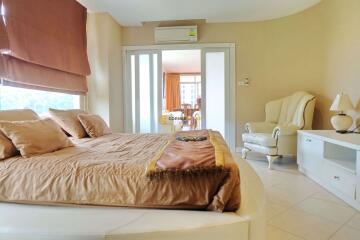 1 bedroom Condo in Executive Residence IV Pratumnak