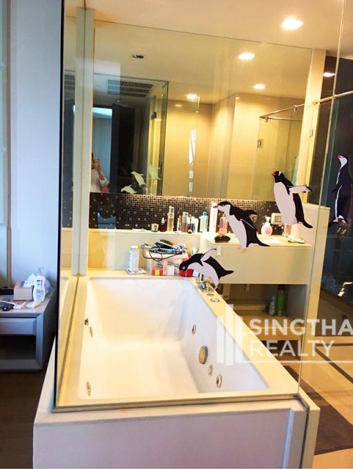 For RENT : The Address Sathorn / 2 Bedroom / 2 Bathrooms / 81 sqm / 42000 THB [6618585]