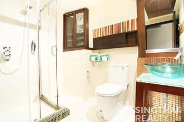 For RENT : Urbana Langsuan / 2 Bedroom / 2 Bathrooms / 86 sqm / 42000 THB [7381866]