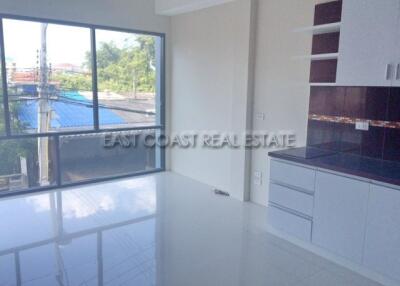 Phothisan Town Home House for sale in Naklua, Pattaya. SH6848